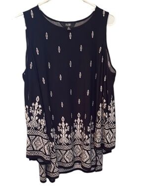 Investments Blue Sleeveless Tank Top with Patterned Design